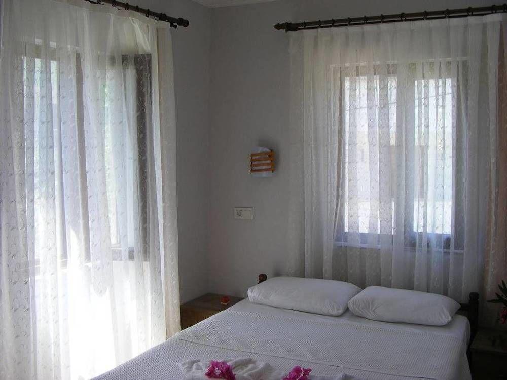 Eucalyptus Pension Patara Extérieur photo